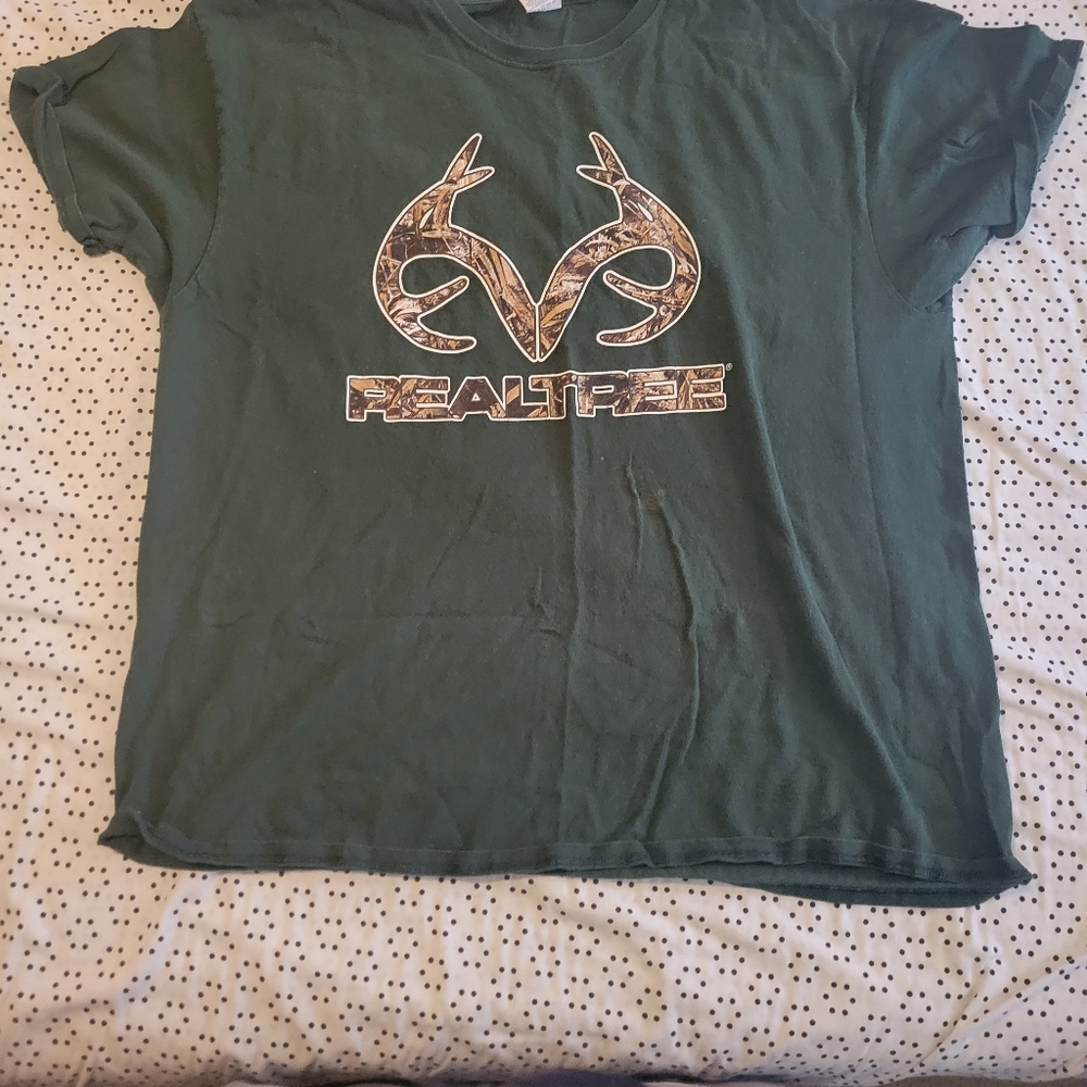 Real tree tee